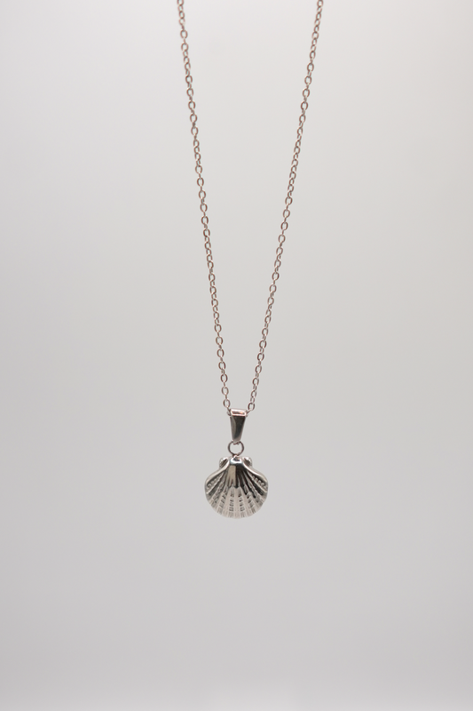 Le Coquillage Argent (18")